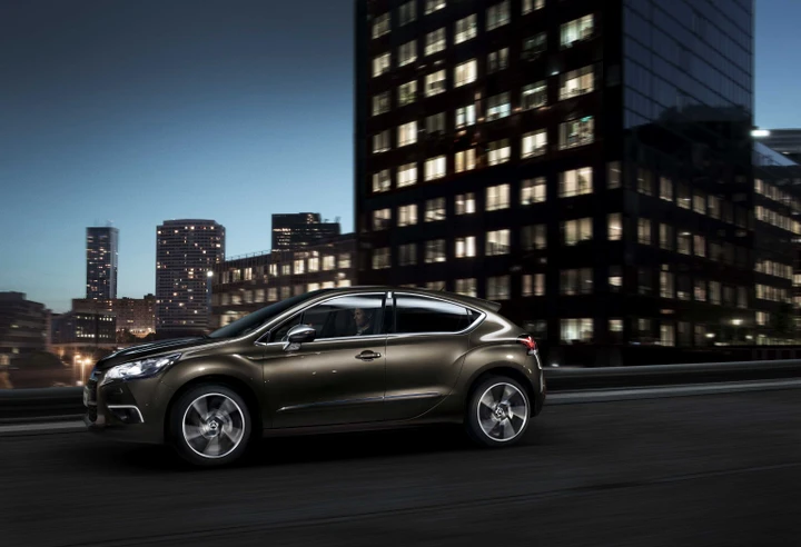 Citroen DS4: ecco come la vedremo al Salone di Parigi