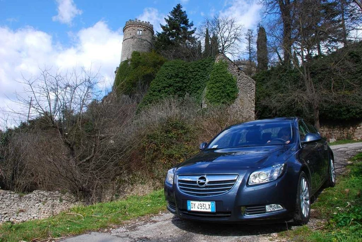Opel Insignia Ecoflex: quando l'ecologia sposa le prestazioni