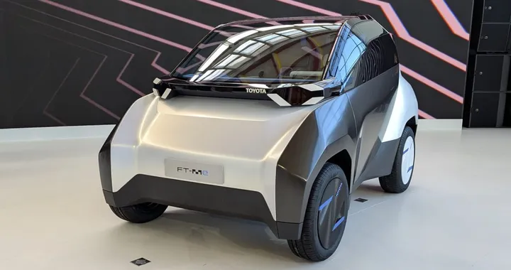 Toyota FT-Me: il mini bolide elettrico sfida la Citroën Ami