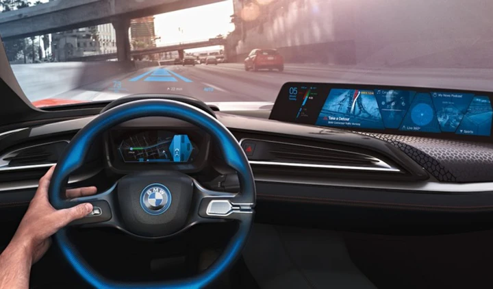 Bmw, collaborazione con Intel per la guida autonoma