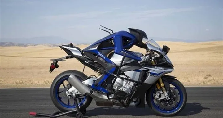 Yamaha MOTOROiD 03 al prossimo Tokyo Motor Show