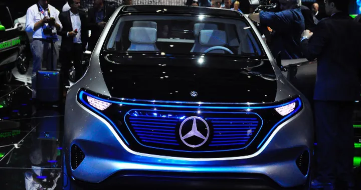 Mercedes: dieci nuovi modelli elettrici entro il 2022