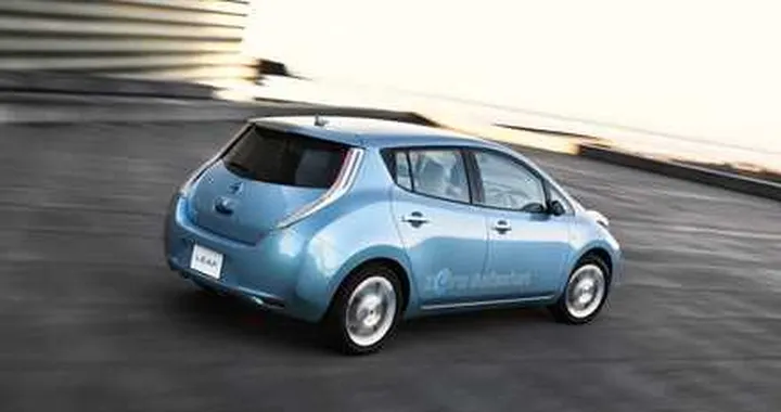 Nissan Leaf, consegnato in Europa il primo esemplare