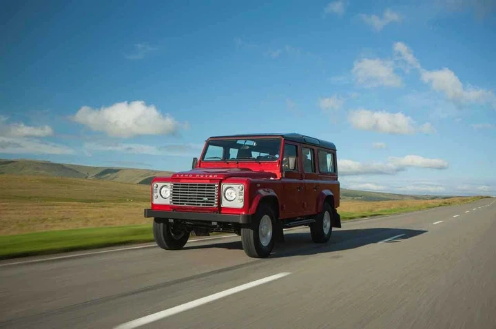 Nuova Land Rover Defender: pronta per il 2016?