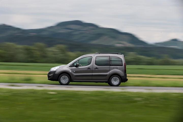 Nuovo Peugeot Partner: primo contatto