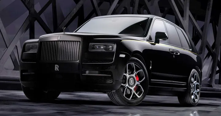 Rolls-Royce Cullinan Black Badge: SUV da 600 CV