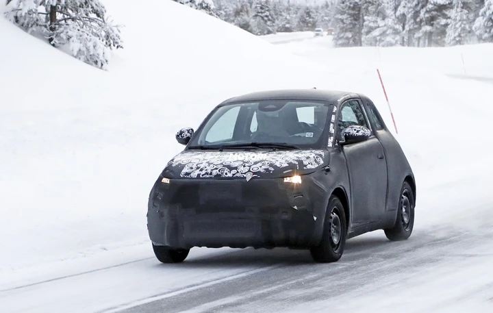 Fiat 500e: le foto spia del nuovo modello elettrico