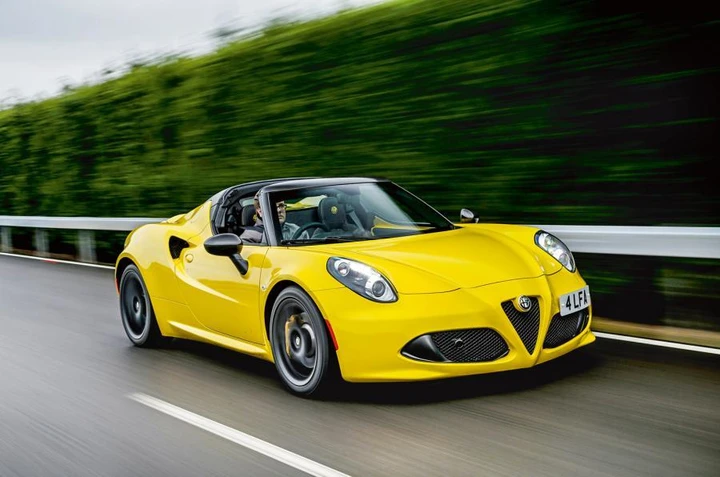 Alfa Romeo 4C: il nuovo modello debutterà nel 2019