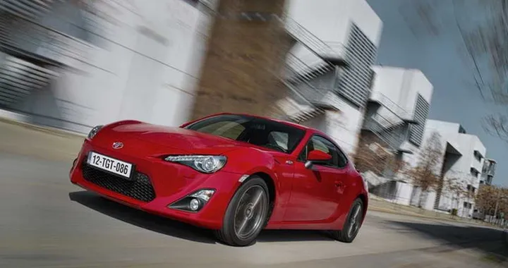 Toyota GT86: una sportiva a meno di 30.000 euro