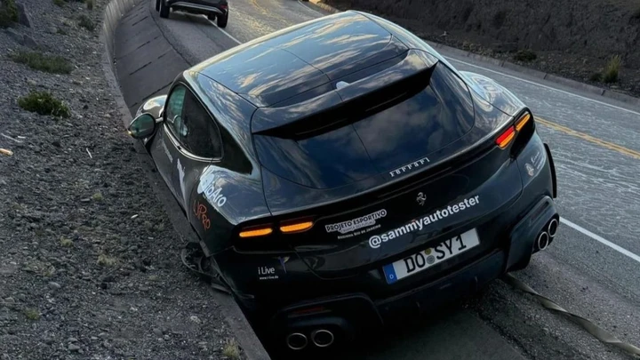 Incidente in Perù interrompe il viaggio epico della Ferrari Purosangue