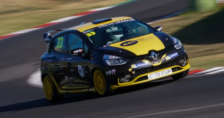 Clio Cup: dalla strada alle corse e dalle corse alla strada