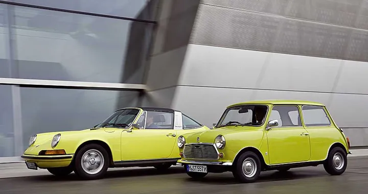 Mini festeggia i 50 anni della Porsche 911