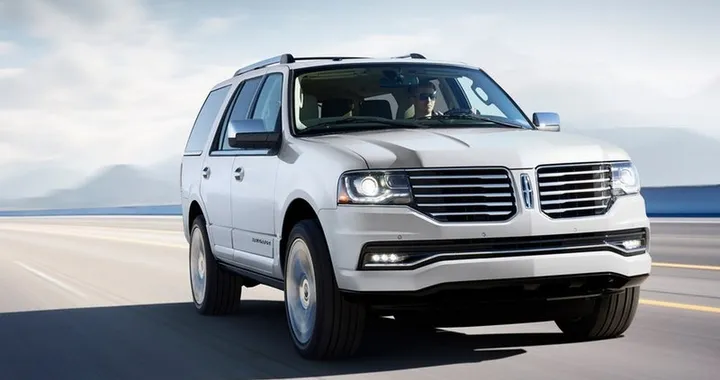 Lincoln Navigator: il SUV di lusso si rinnova