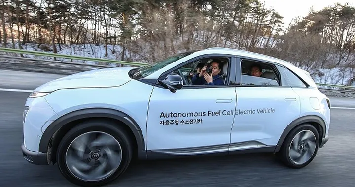 Hyundai: su strada i primi veicoli fuel cell a guida autonoma