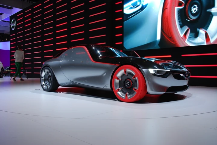 Opel GT Concept al Salone di Ginevra 2016