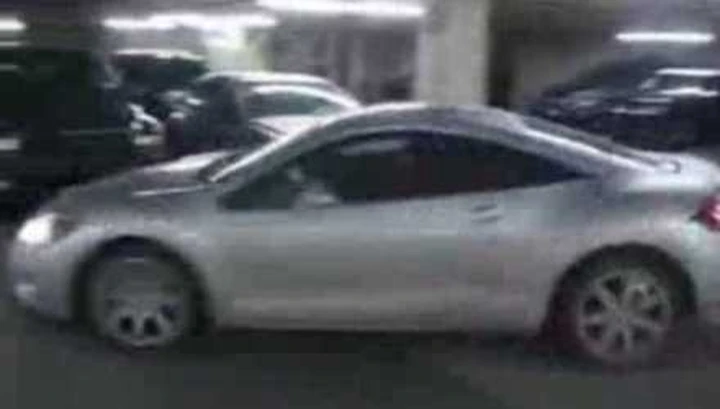 Testacoda e derapate con le auto dei clienti