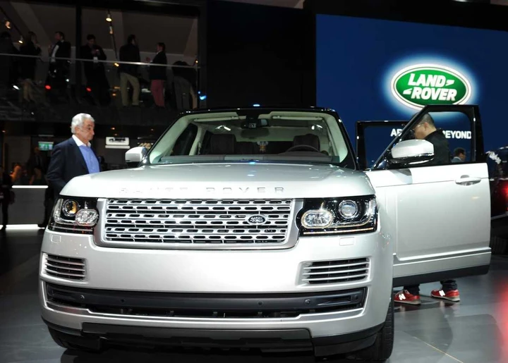 Range Rover 2013: la regina si mostra a Parigi