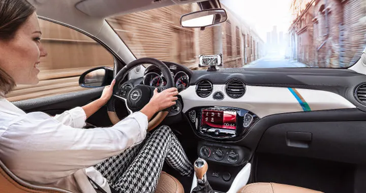 Opel Adam Rocks: superato il test per le interferenze