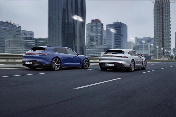 Porsche Taycan Sport Turismo: la Taycan che mancava da 90.277 euro