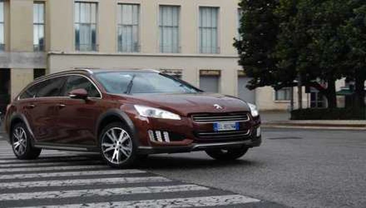 Peugeot 508 RXH: la prova su strada