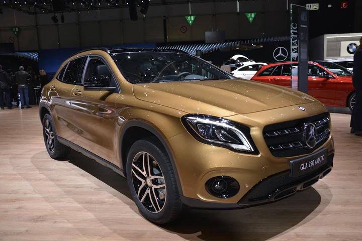 Mercedes GLA restyling: anteprima europea a Ginevra