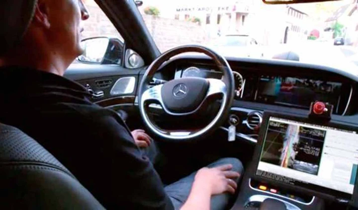 Mercedes S 500 Intelligent Drive: 100 km in guida autonoma