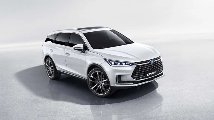 BYD Tang EV600: il colosso cinese sbarca in Europa con un nuovo SUV elettrico