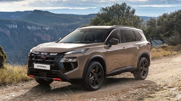 Nissan X-Trail 2026: il SUV che non teme il fango (e ha il cuore Google)