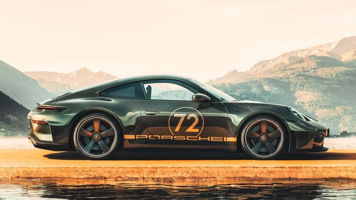 Porsche 911 GT3 90 F A: quando la leggenda diventa tributo
