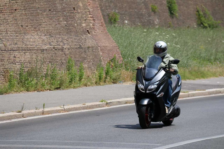 Suzuki Burgman 400 ABS: la prova su strada
