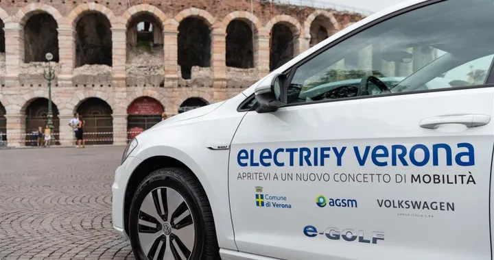 Auto elettriche: a Verona 14 nuove colonnine di ricarica
