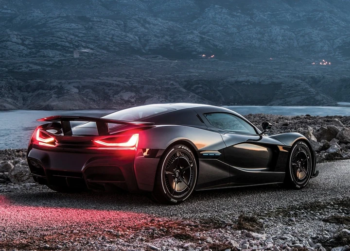 Rimac C Two al Salone di Ginevra 2018
