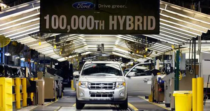 Ford punta con decisione sulle auto con alimentazione alternativa
