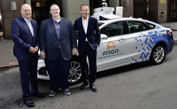 Ford e VW: avanti tutta con guida autonoma, elettrificazione e nuovi servizi