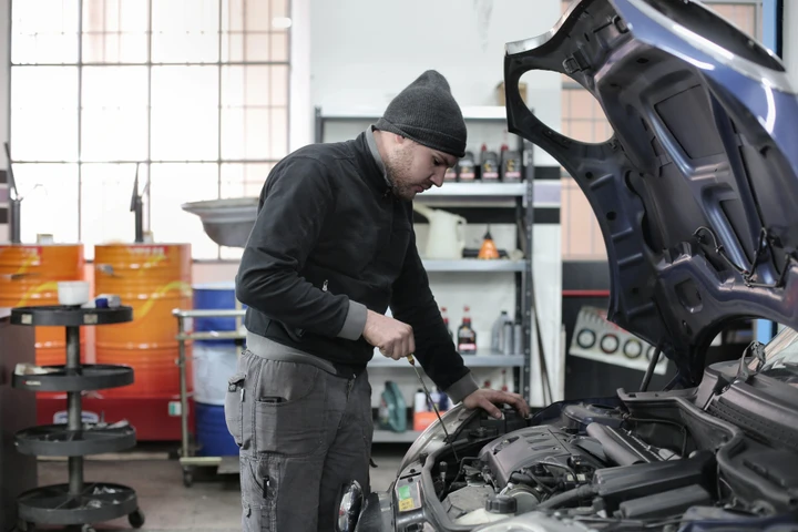 Tagliando e check-up auto fai da te: regole, consigli e prodotti