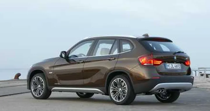 Nuove versioni per la compatta SUV BMW X1