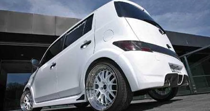 Daihatsu Materia: Ice o Hyper Cube?