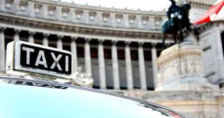Roma, l'aumento sale in taxi: dal 28% al 54%