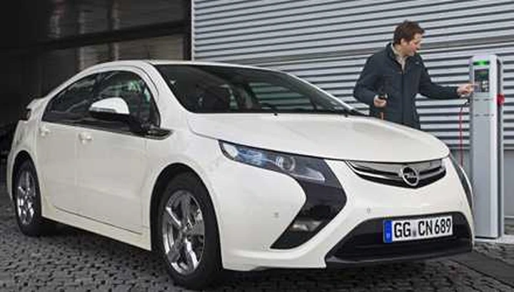 Per Opel, l'elettrica Ampera a Ginevra 2010