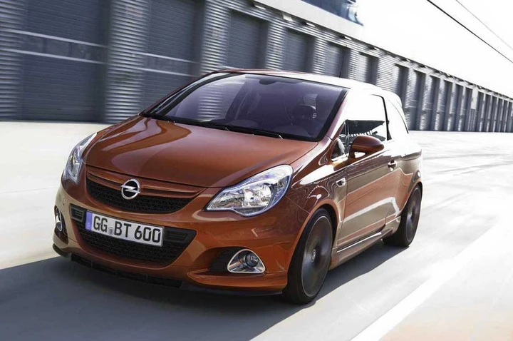 Opel Corsa OPC Nurburgring Edition: nuove immagini