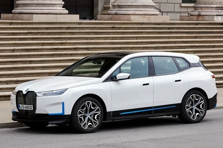 Bmw: anteprima delle novità per l’IAA Mobility di Monaco