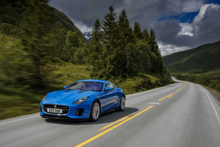 Jaguar F-Type: l'erede sarà elettrica