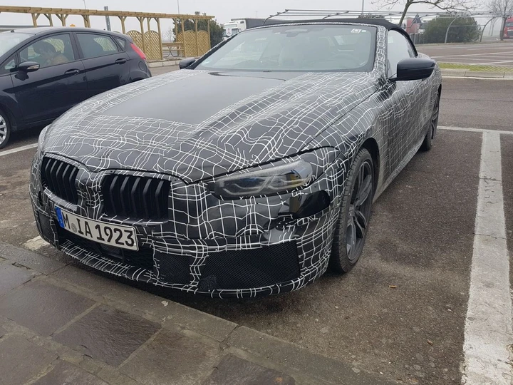 Bmw Serie 8 Cabrio: le foto spia