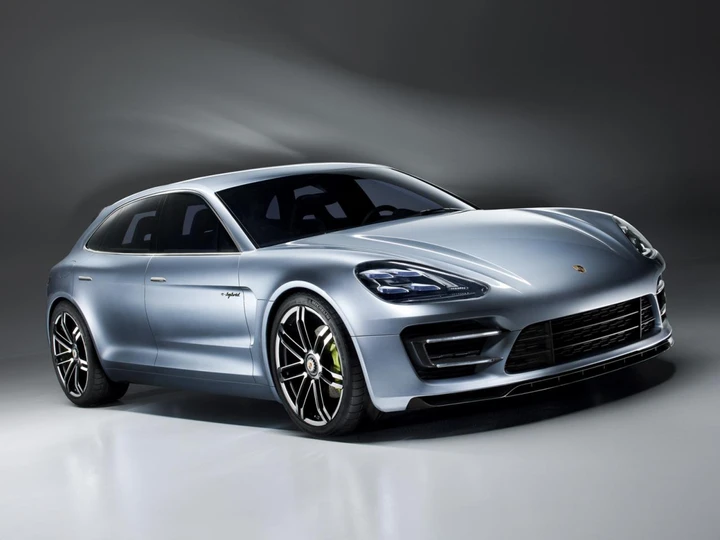 Porsche: allo studio una berlina elettrica