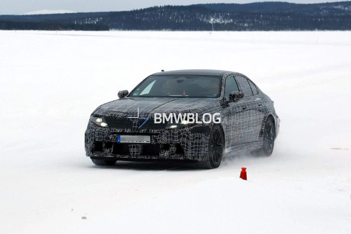 BMW M5, la potente tedesca è pronta al lifting