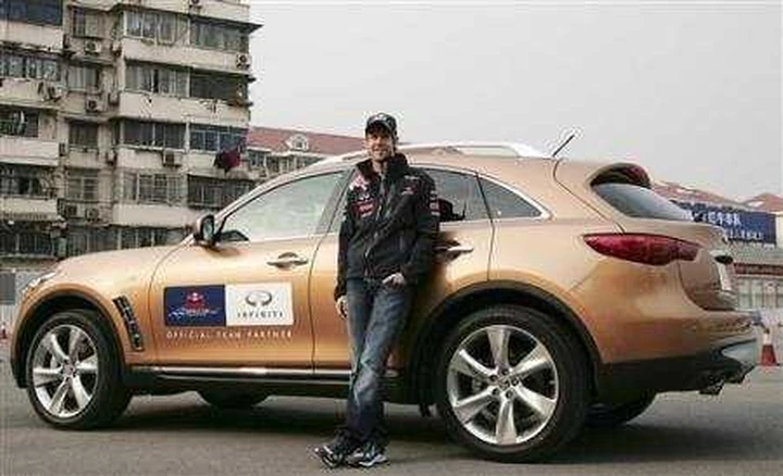 Infiniti: una versione speciale firmata da Vettel