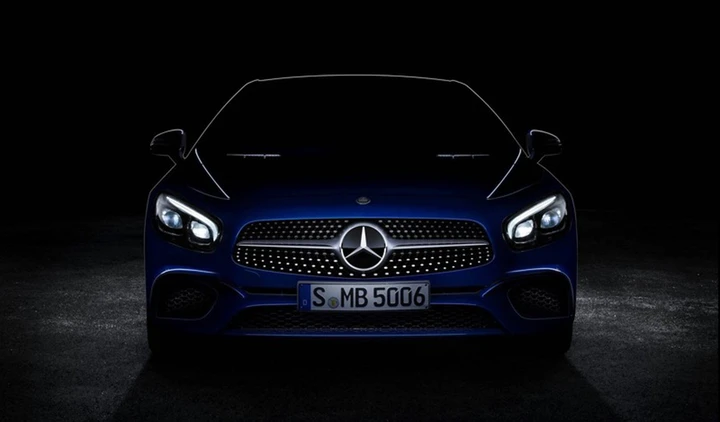 Mercedes SL restyling: prima immagine ufficiale