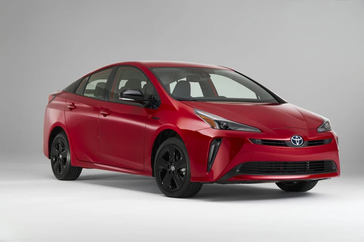 Toyota Prius Anniversary Edition: serie speciale per i 20 anni dell’iconica ibrida