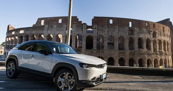 Mazda MX-30: primo contatto con il SUV 100% elettrico