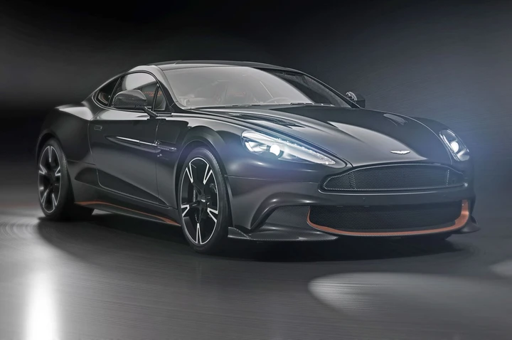 Aston Martin Vanquish S Ultimate Edition 2017: immagini ufficiali